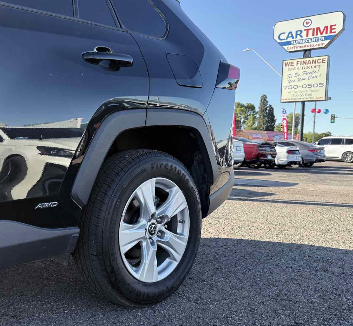 Used 2019 Toyota RAV4 LE image 22