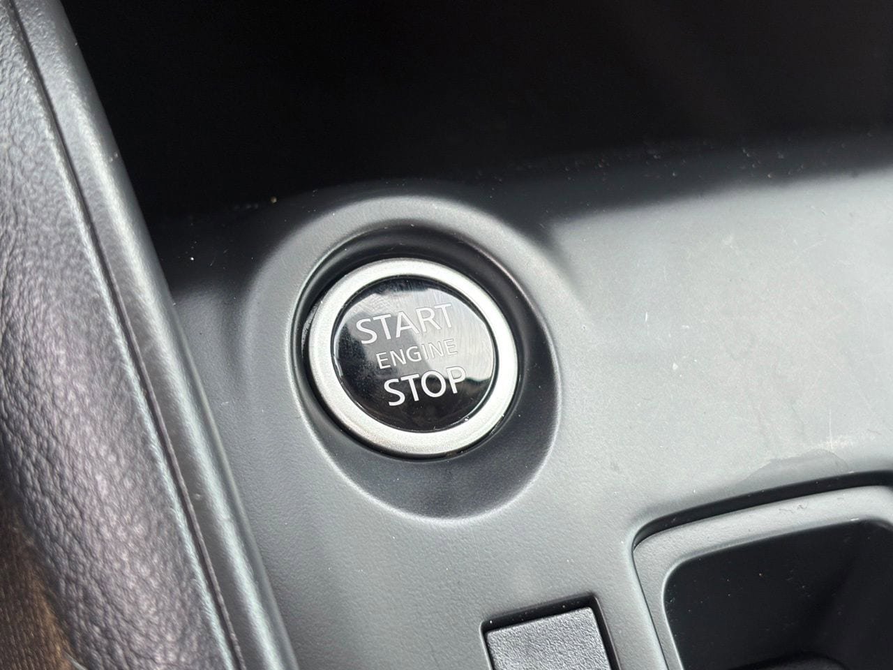 Certified 2025 Nissan Kicks Play S FWD image 24