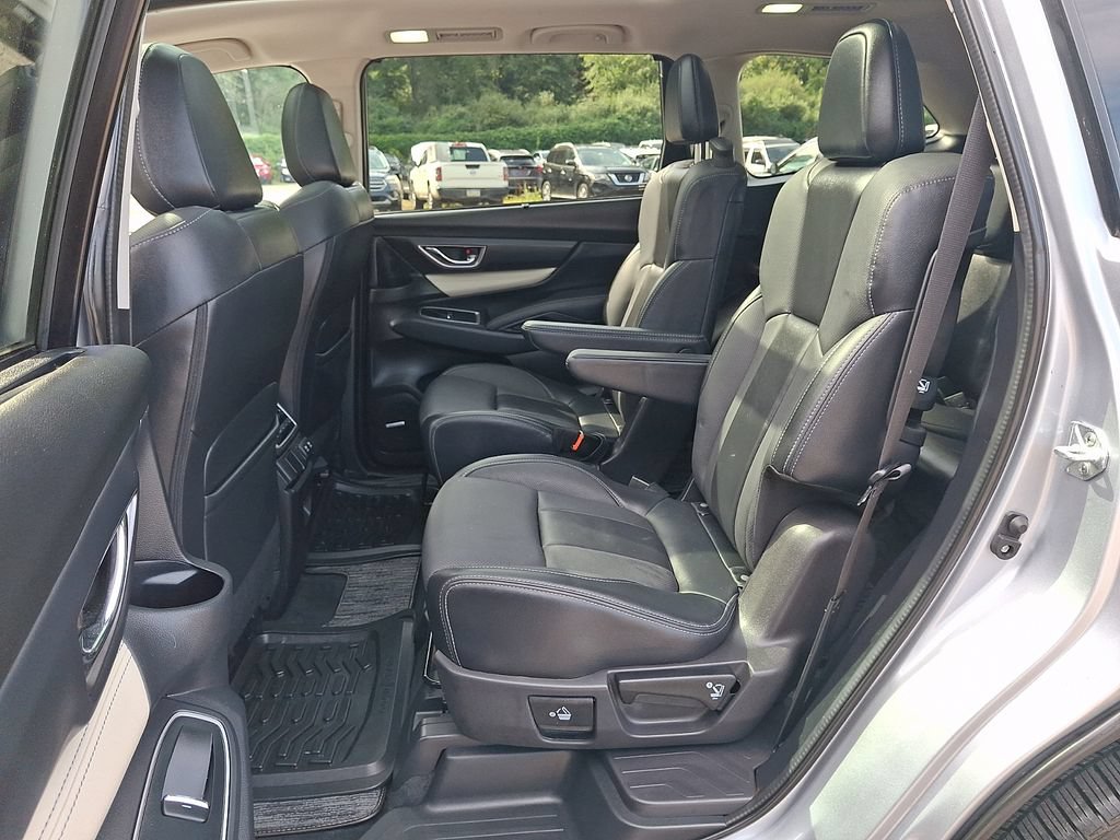 Used 2022 Subaru Ascent Limited w/ Technology Package AWD/4WD image 9