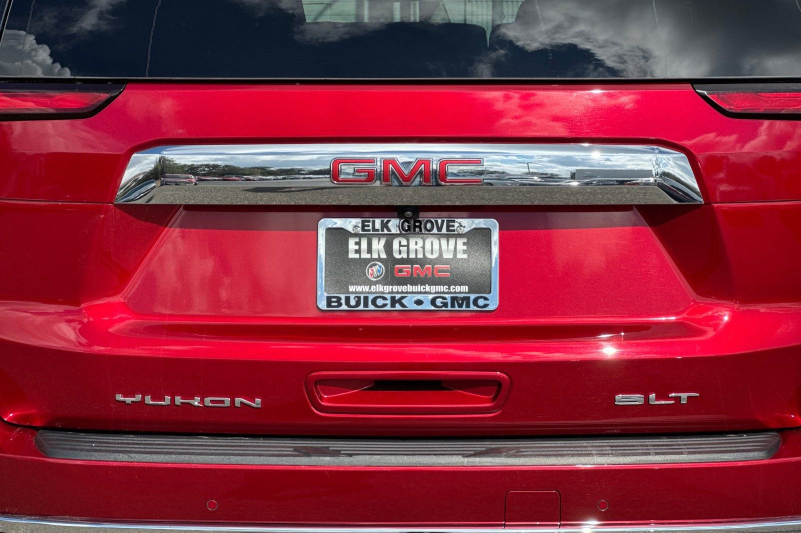 Used 2024 GMC Yukon SLT image 49