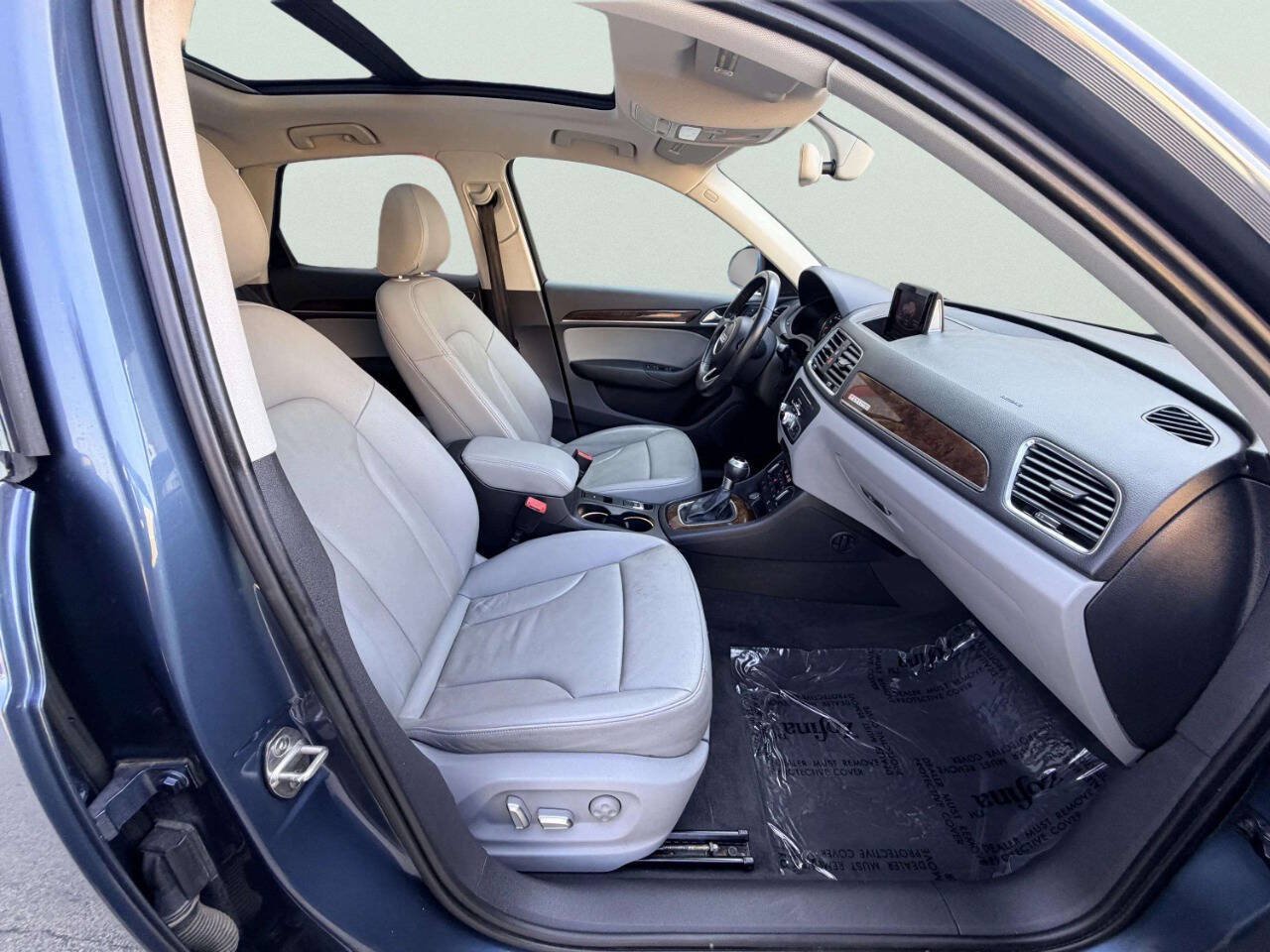 Used 2016 Audi Q3 2.0T Premium Plus w/ Technology Package AWD/4WD image 33