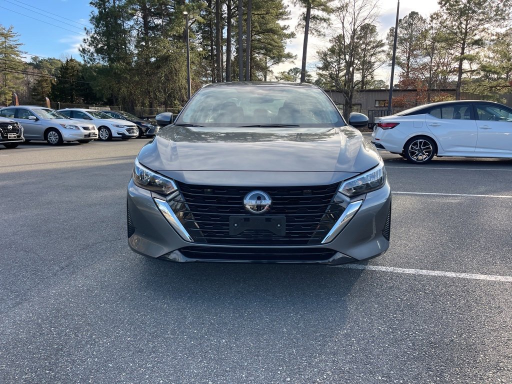 Used 2024 Nissan Sentra SV image 3