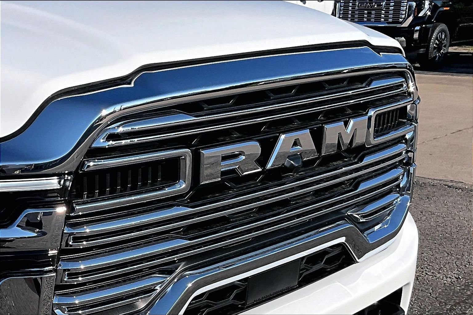 Used 2026 RAM 2500 Laramie AWD/4WD image 30