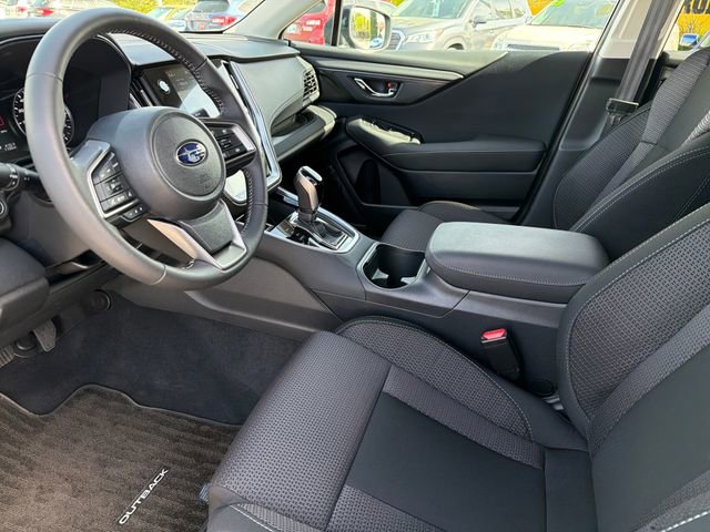 Used 2025 Subaru Outback Premium image 19