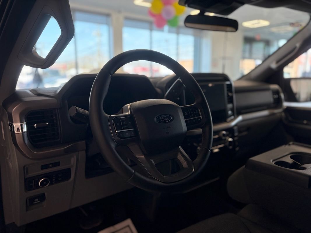 Used 2025 Ford F150 XLT w/ Equipment Group 301A Standard image 18