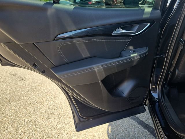 Used 2023 Buick Envision Essence w/ Sport Touring Package AWD/4WD image 15
