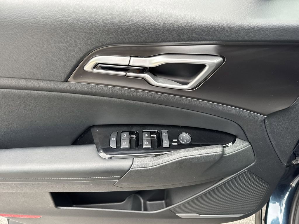 Used 2023 Kia Sportage EX image 41