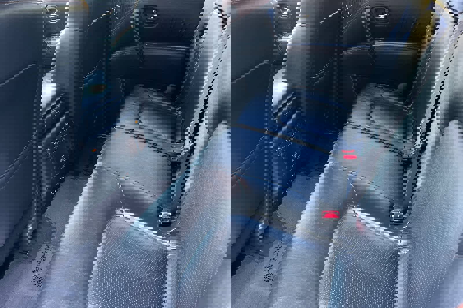 Used 2017 Nissan Armada Platinum image 5