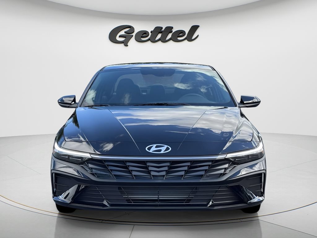 New 2026 Hyundai Elantra Sport FWD image 3