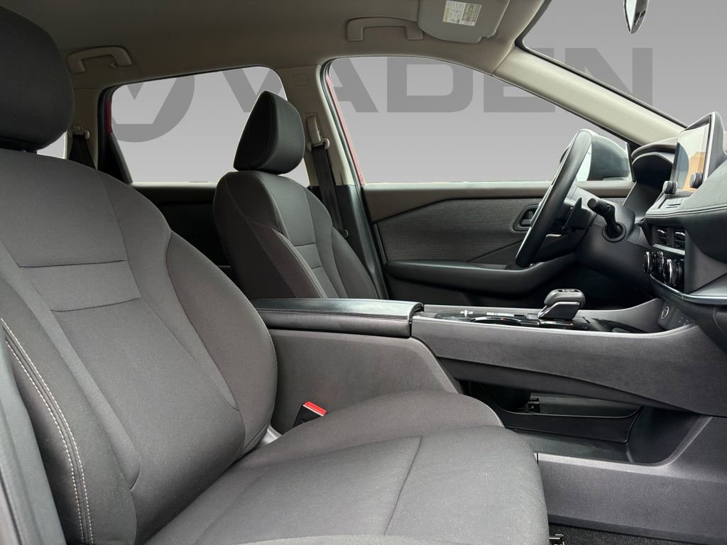 Used 2023 Nissan Rogue S FWD image 7