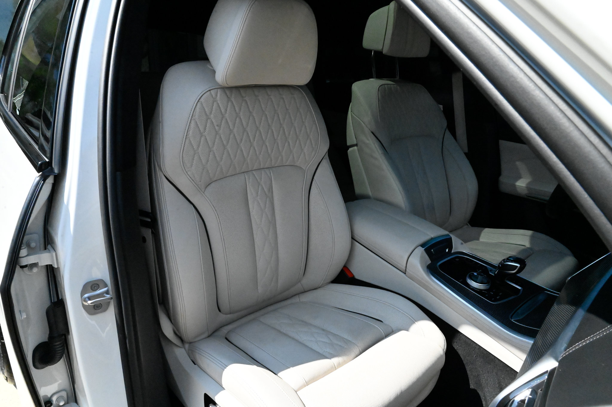 Used 2022 BMW X5 M50i w/ Executive Package AWD/4WD image 60
