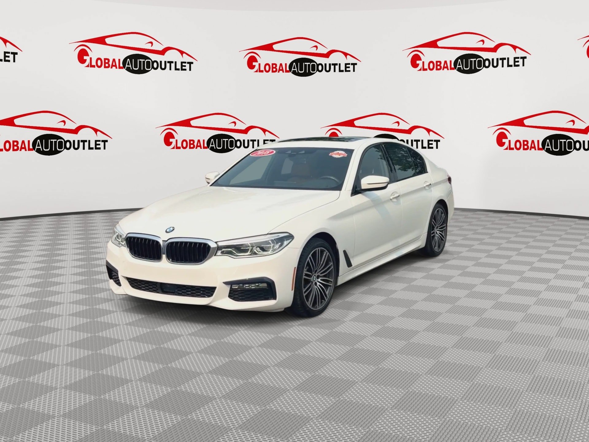 Used 2018 BMW 530i xDrive w/ M Sport Package AWD/4WD image 4