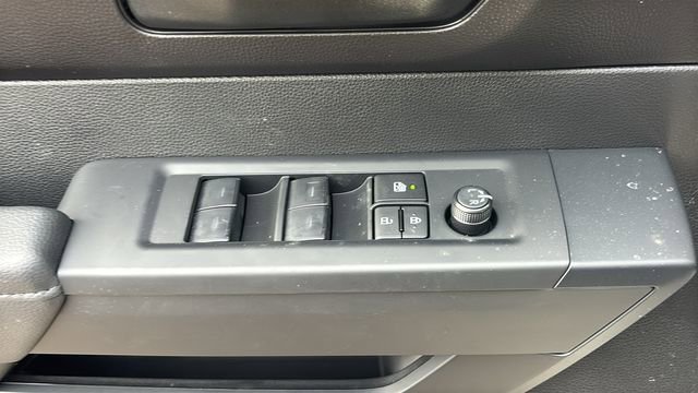 New 2026 Toyota Tundra SR image 9