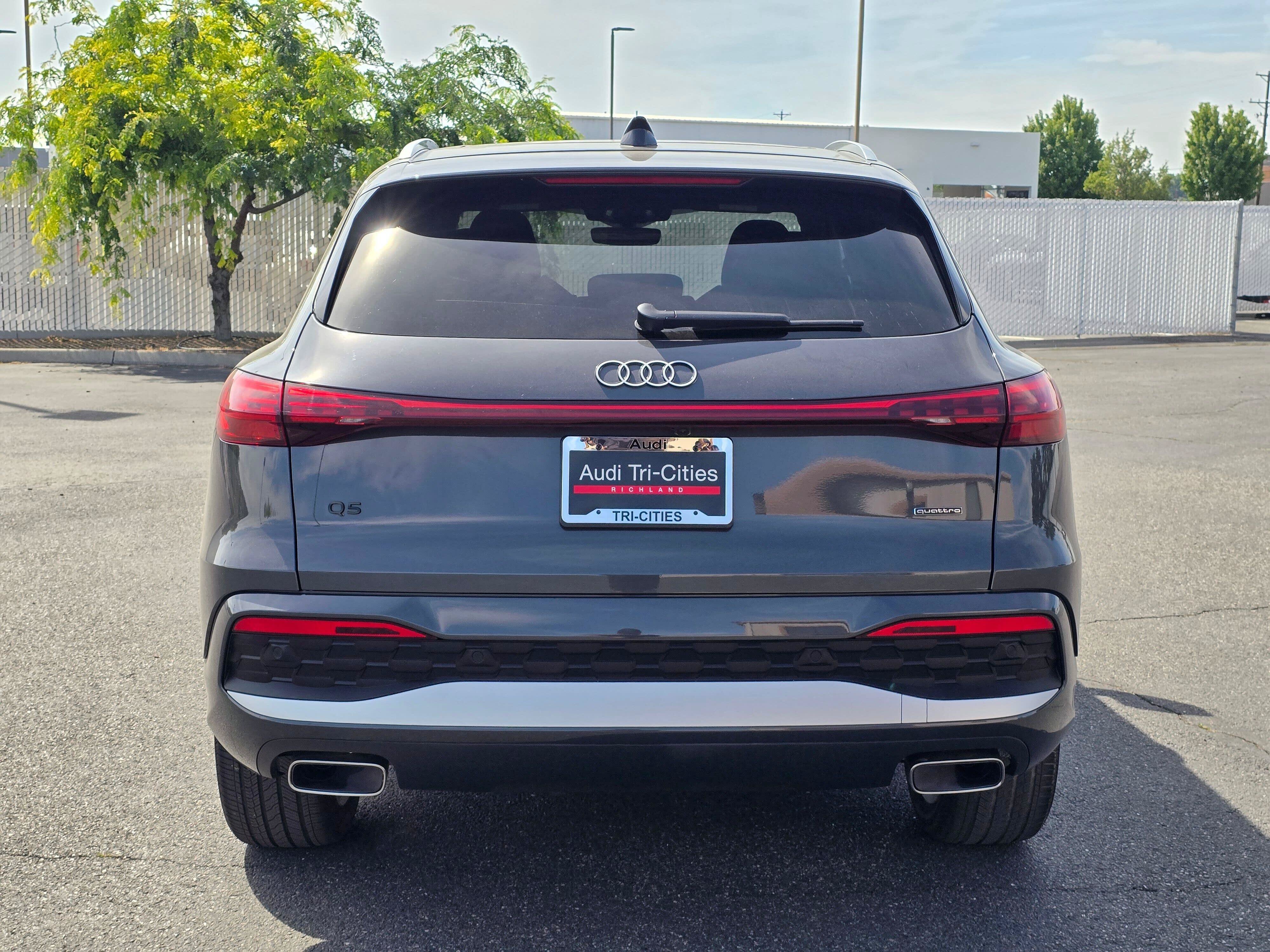 Certified 2025 Audi Q5 Premium Plus w/ Premium Plus AWD/4WD image 5