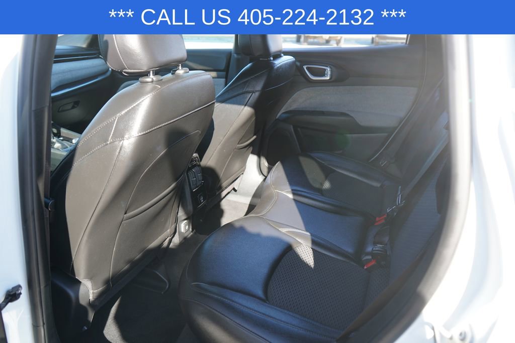 Used 2024 Jeep Compass Latitude image 31