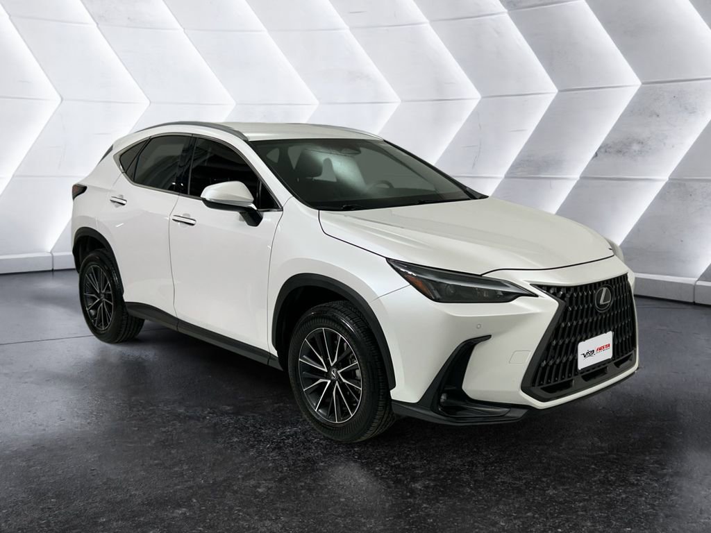 Used 2025 Lexus NX 250 FWD image 1