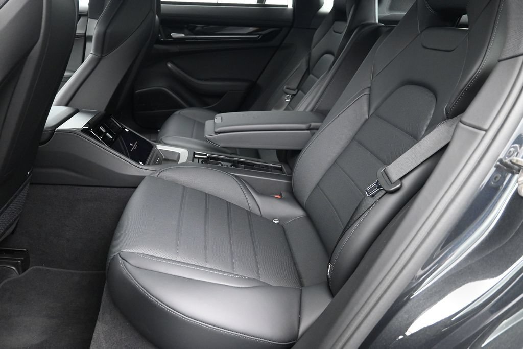 New 2026 Porsche Panamera 4 E-Hybrid AWD/4WD image 17