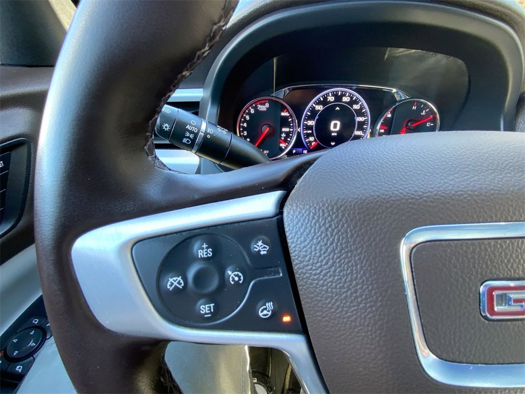 Certified 2023 GMC Acadia SLT w/ Technology Package image 32