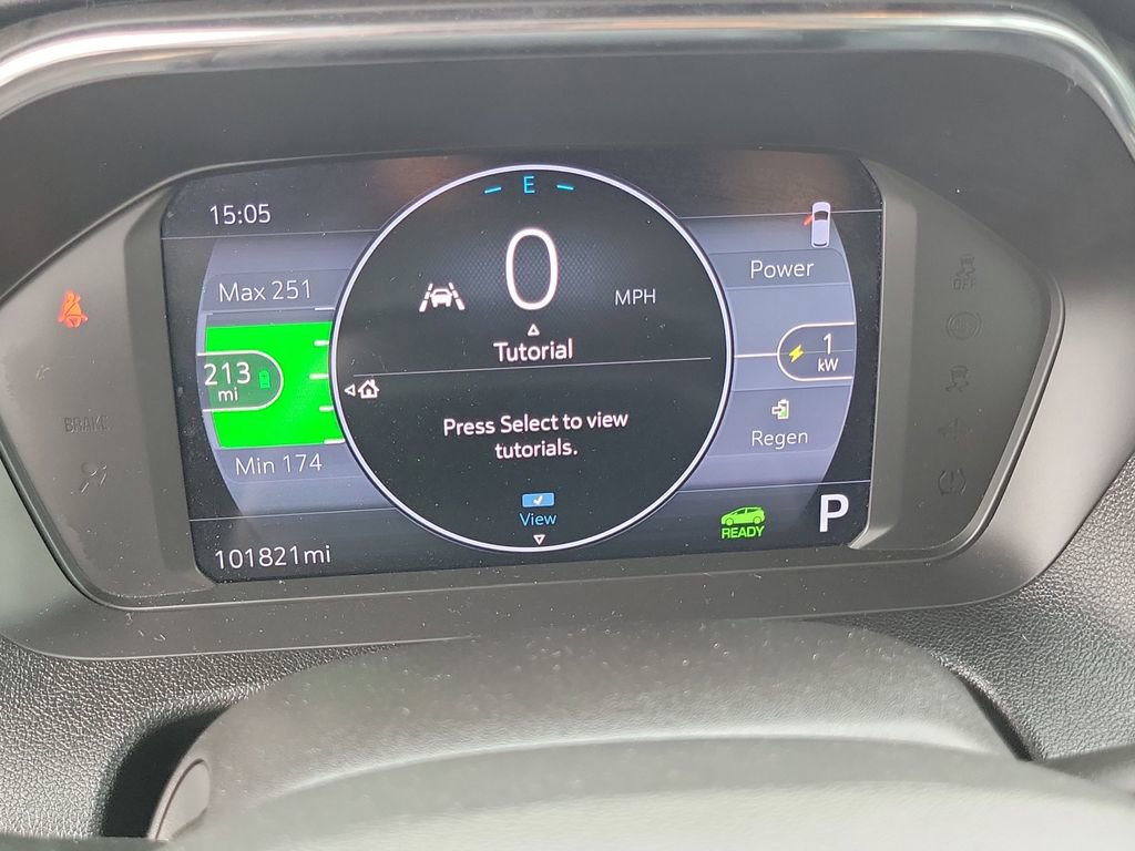 Used 2023 Chevrolet Bolt LT image 24