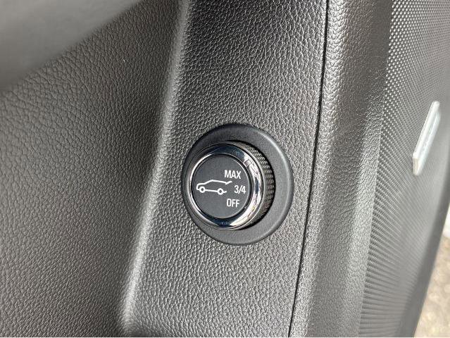 Used 2023 Chevrolet Traverse Premier w/ LPO, Floor Liner Package AWD/4WD image 31