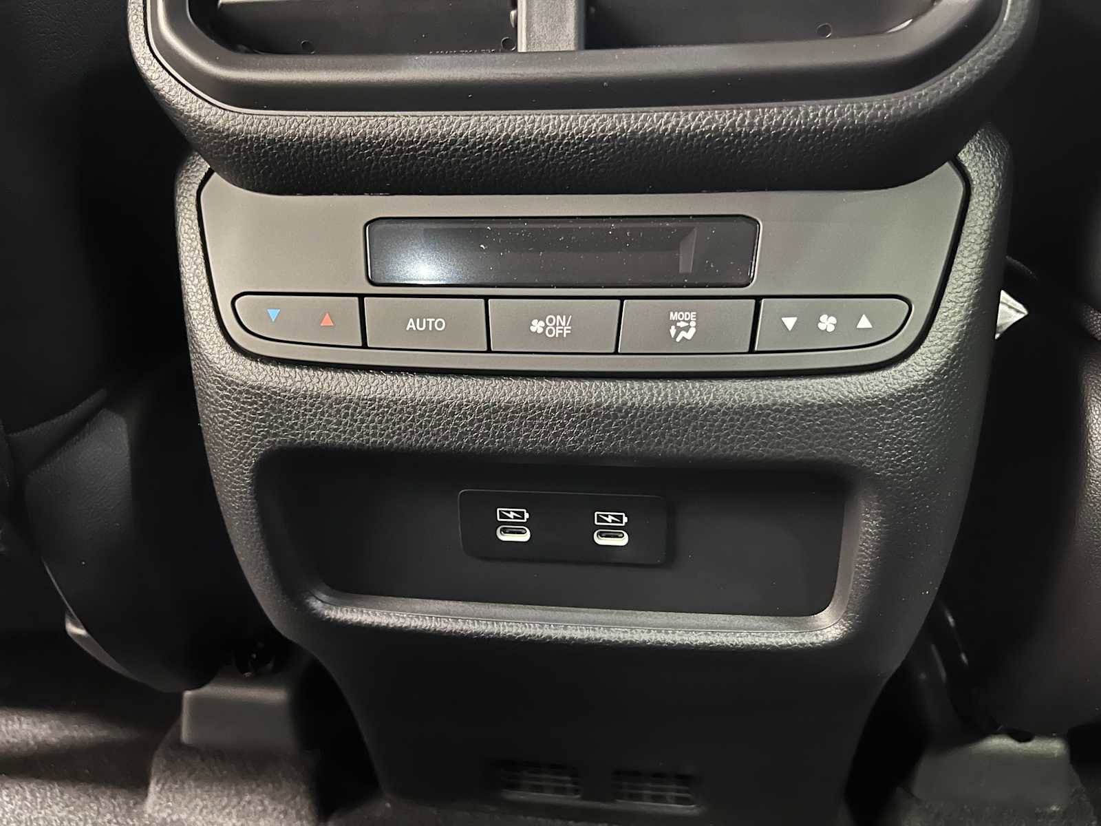 New 2026 Honda Pilot Touring image 24