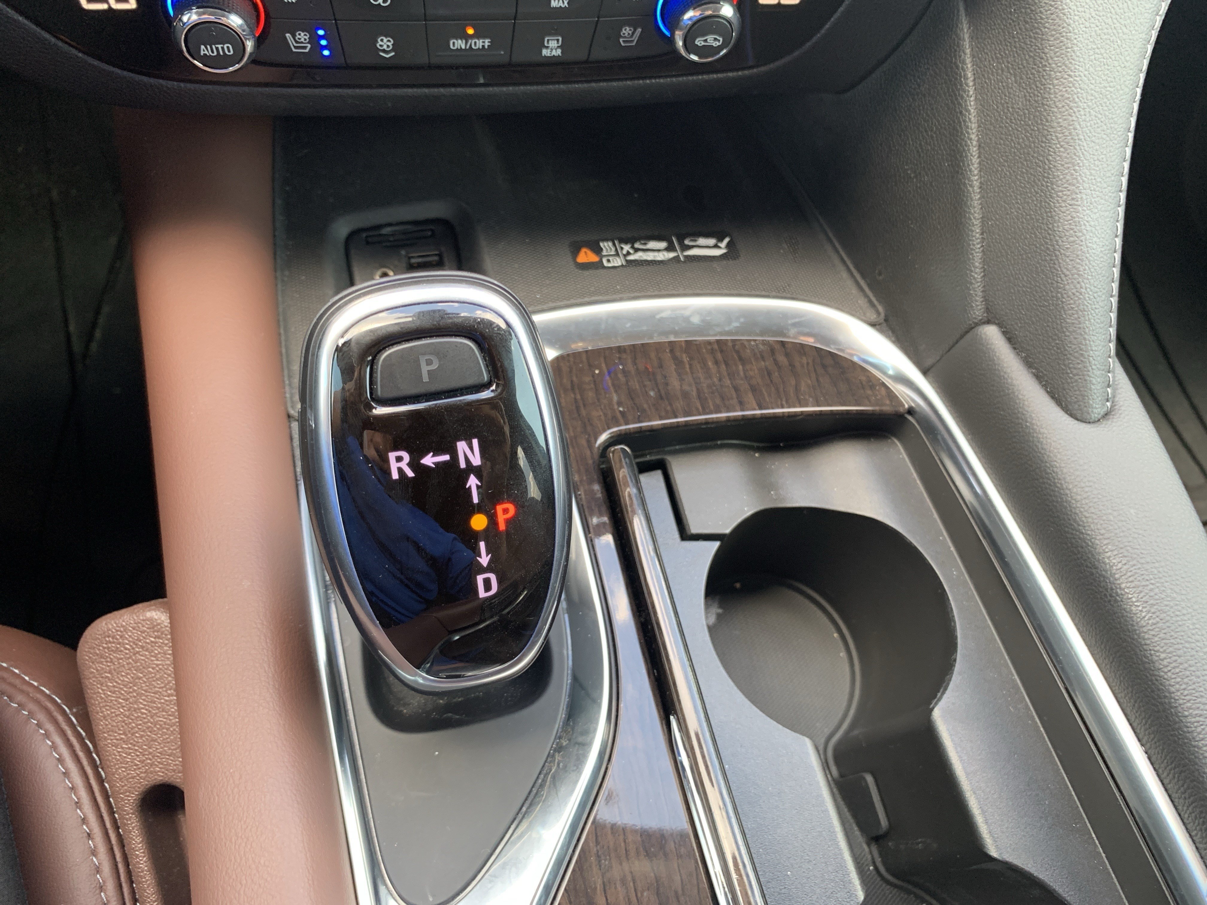 Used 2021 Buick Enclave Avenir w/ Avenir Technology Package FWD image 10
