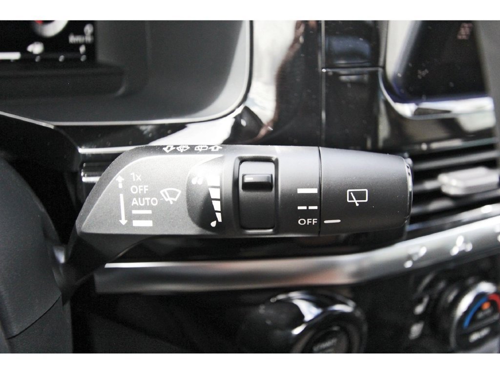 New 2026 Nissan Pathfinder Platinum FWD image 18