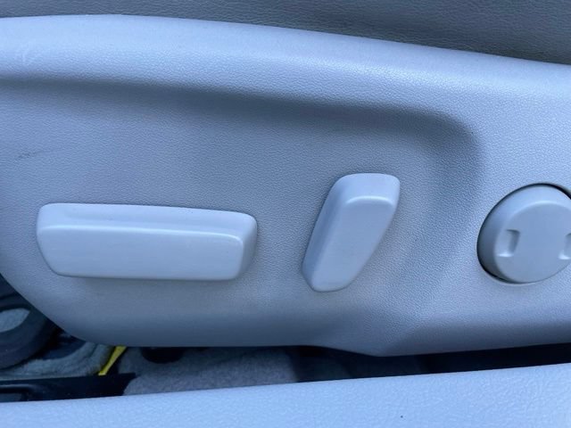 Used 2015 Toyota Camry XLE FWD image 10