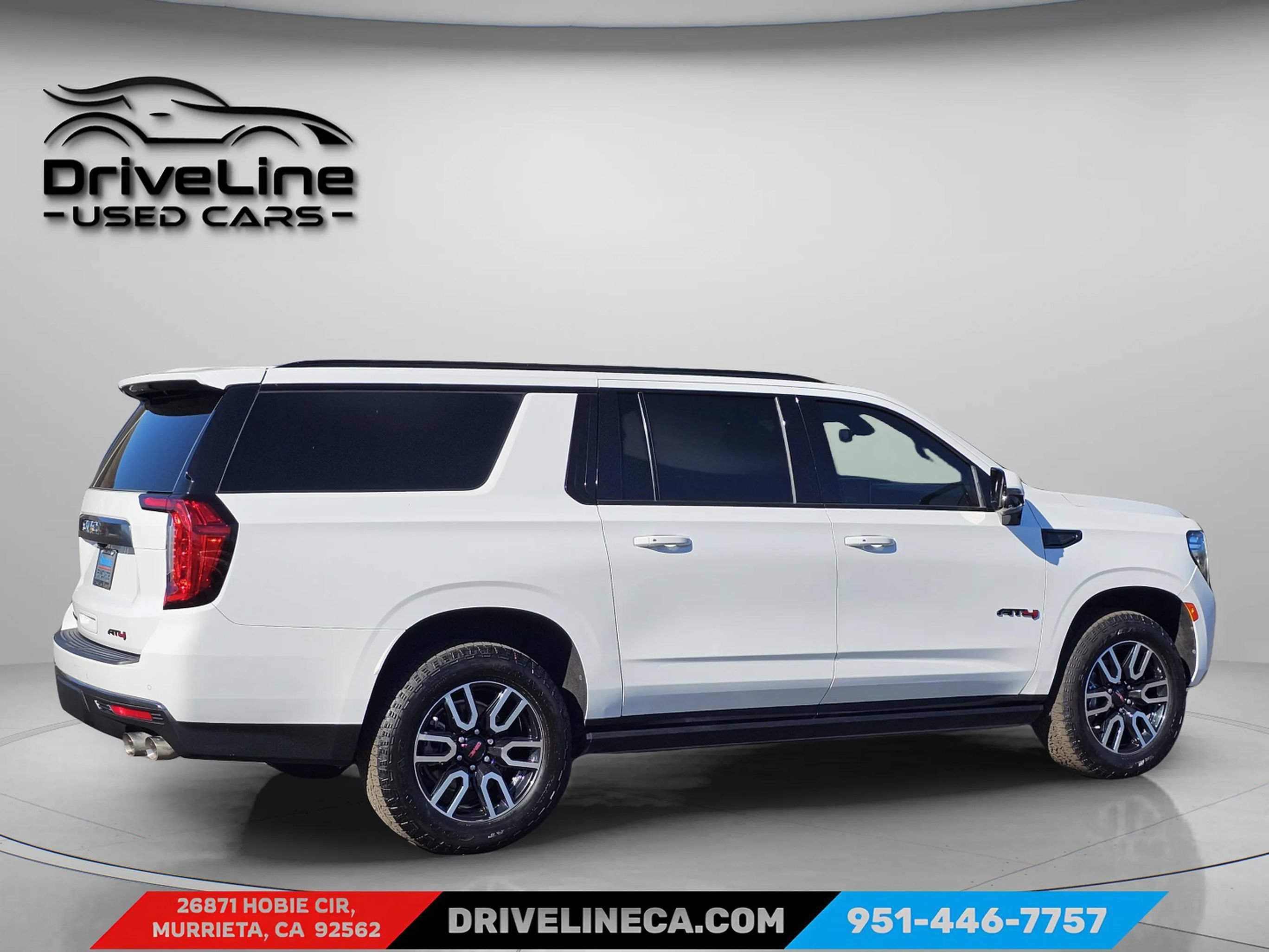 Used 2022 GMC Yukon XL AT4 w/ Technology Package AWD/4WD image 17