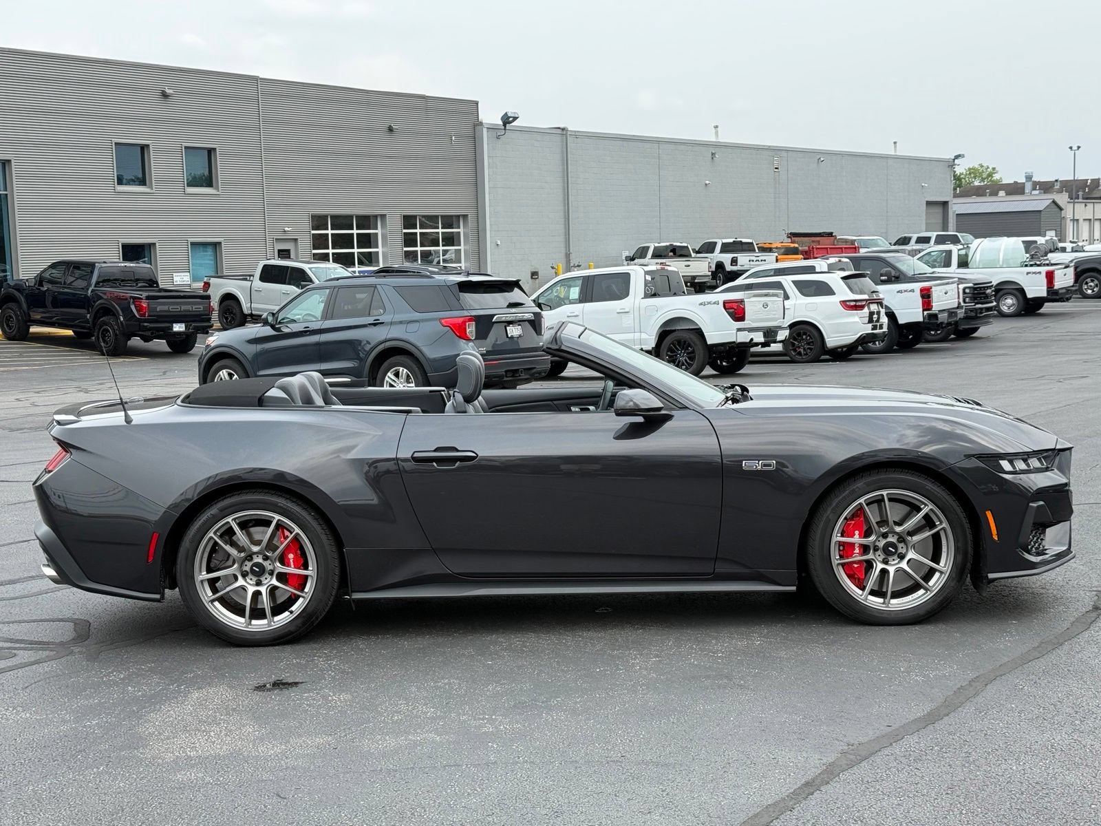 Used 2024 Ford Mustang GT Premium RWD image 3