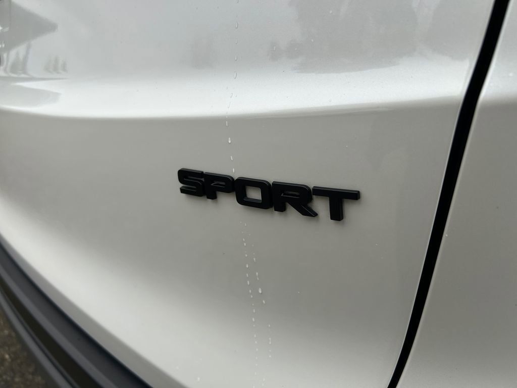 Used 2025 Honda CR-V Sport-L image 32