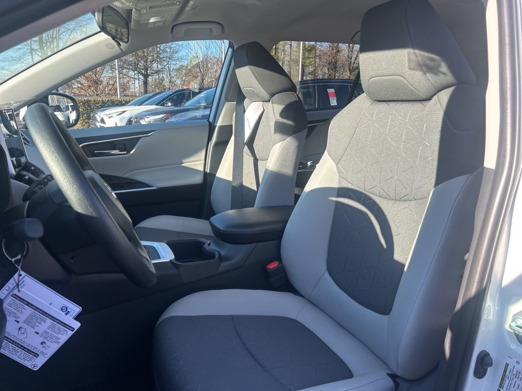New 2025 Toyota RAV4 XLE image 3
