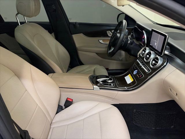 Used 2015 Mercedes-Benz C 300 4MATIC Sedan image 39