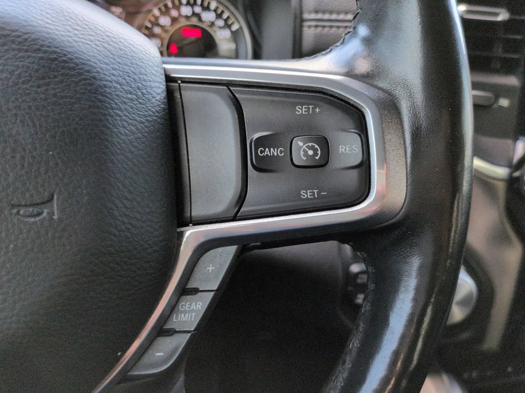 Used 2019 RAM 1500 Laramie AWD/4WD image 25