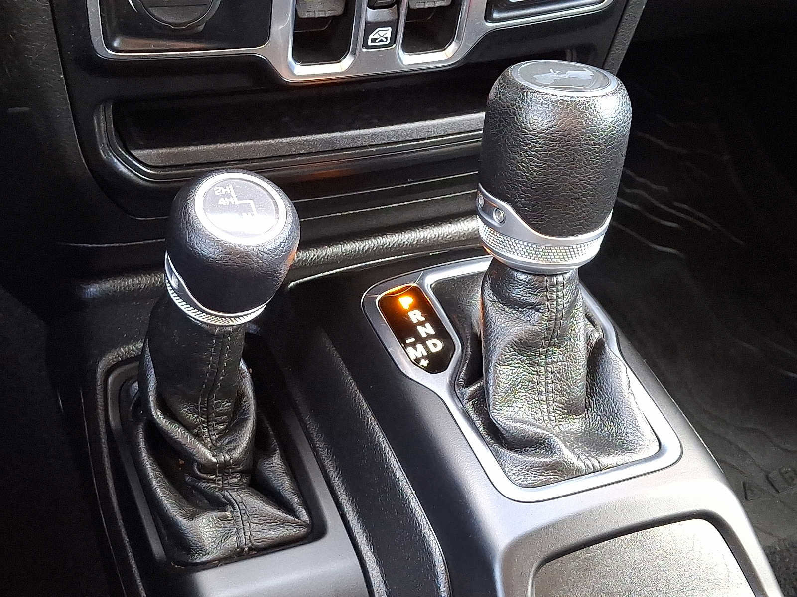 Used 2022 Jeep Wrangler Unlimited Sport image 14