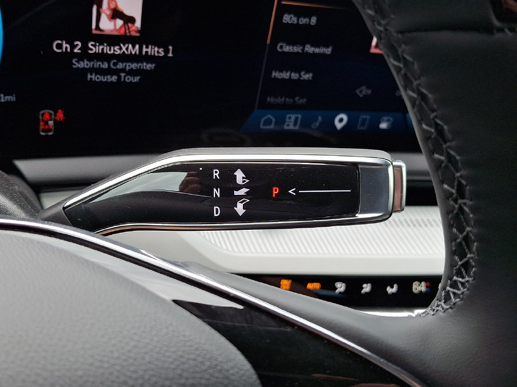 New 2027 Cadillac Optiq Luxury AWD/4WD image 9