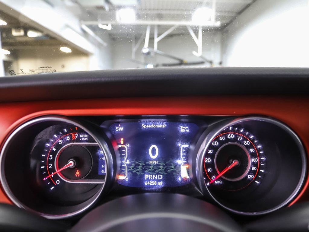 Used 2018 Jeep Wrangler Unlimited Rubicon w/ Dual Top Group image 14