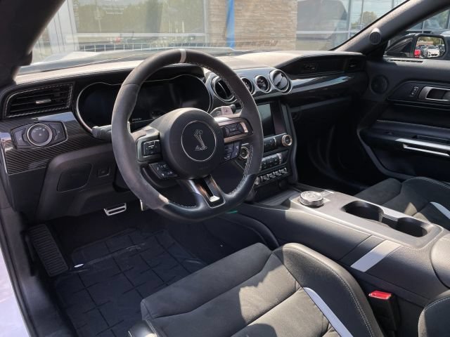 Used 2021 Ford Mustang Shelby GT500 w/ Technology Package RWD image 2
