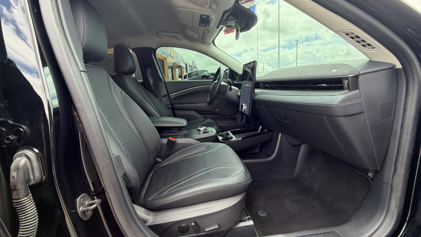 Used 2024 Ford Mustang Mach-E Premium RWD image 18