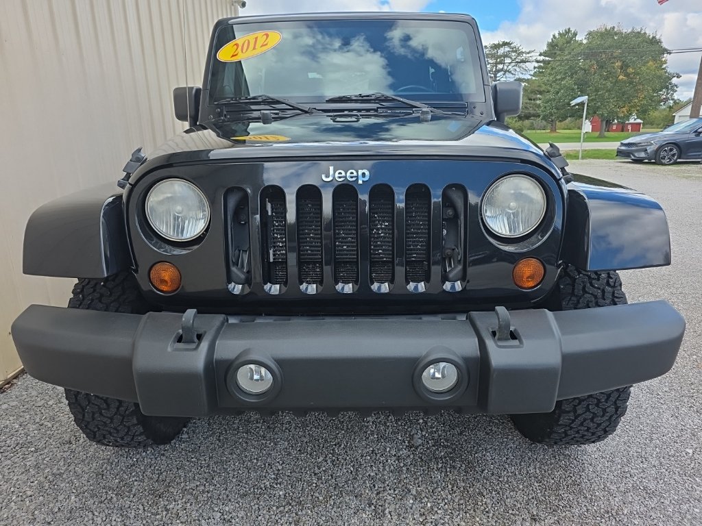 Used 2012 Jeep Wrangler Sahara w/ Connectivity Group AWD/4WD image 12
