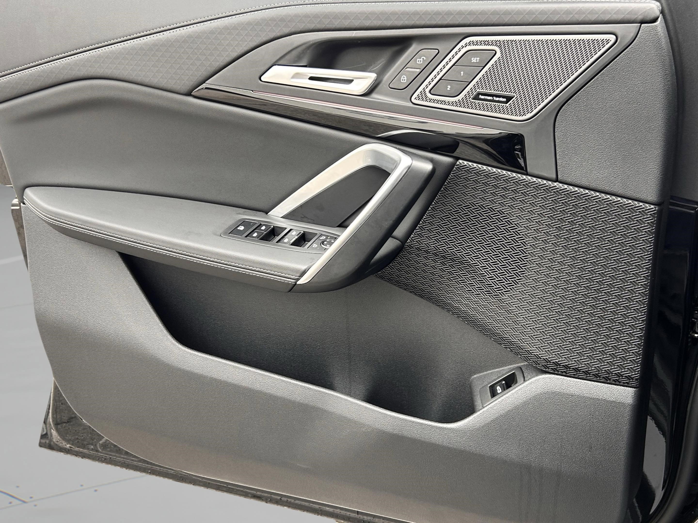 New 2026 BMW X2 xDrive28i w/ Technology Package image 18