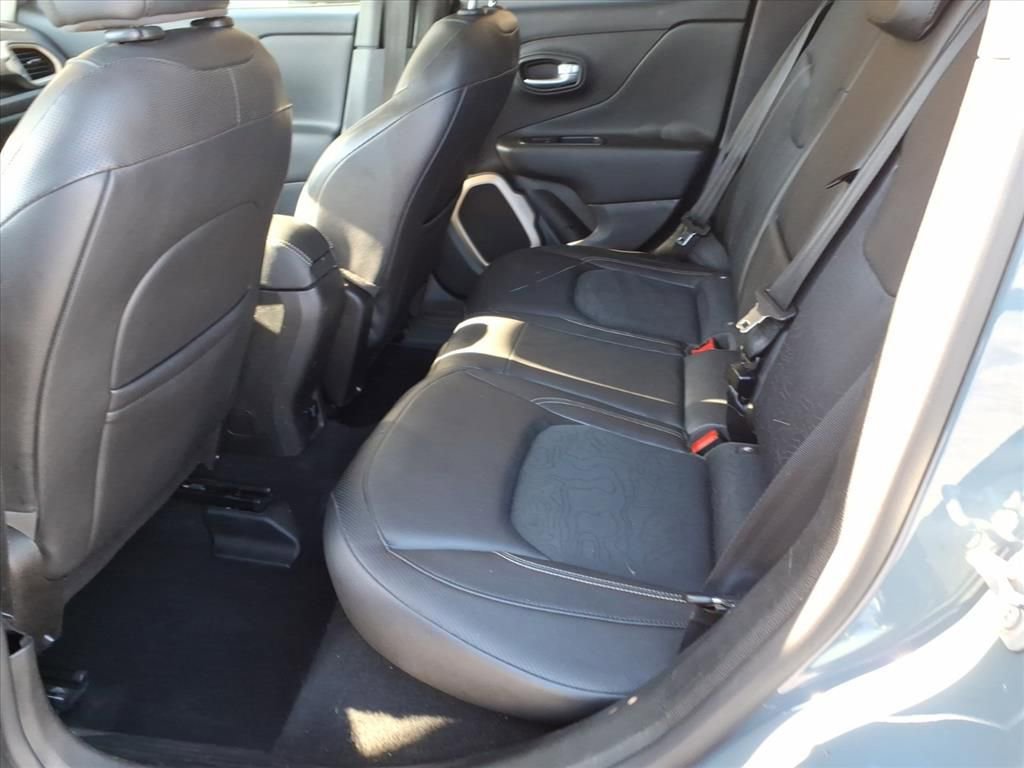 Used 2017 Jeep Renegade Trailhawk image 14