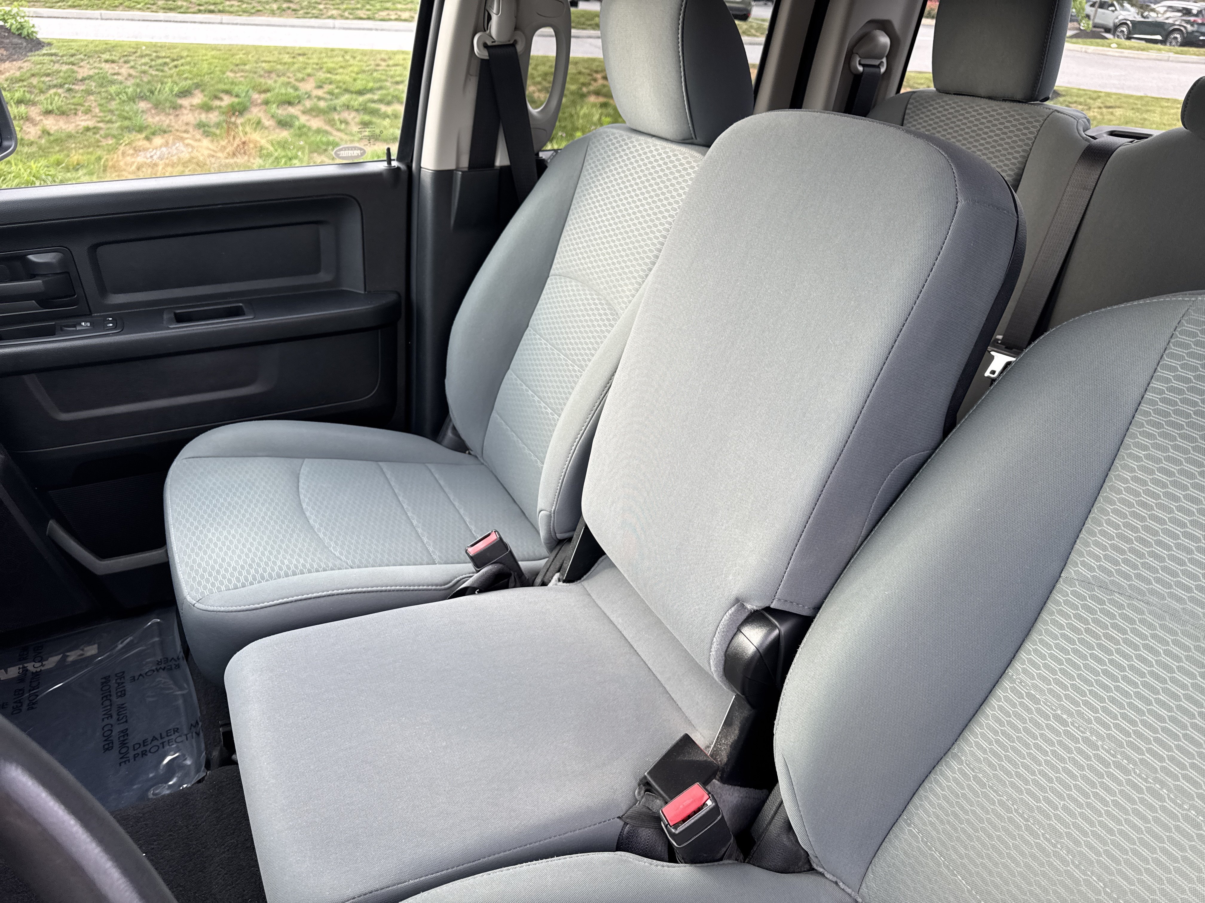 Used 2018 RAM 1500 Express AWD/4WD image 12