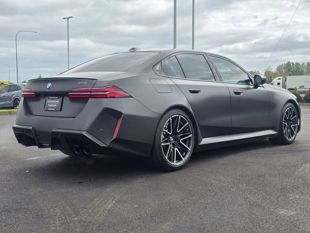 Used 2026 BMW M5 image 5