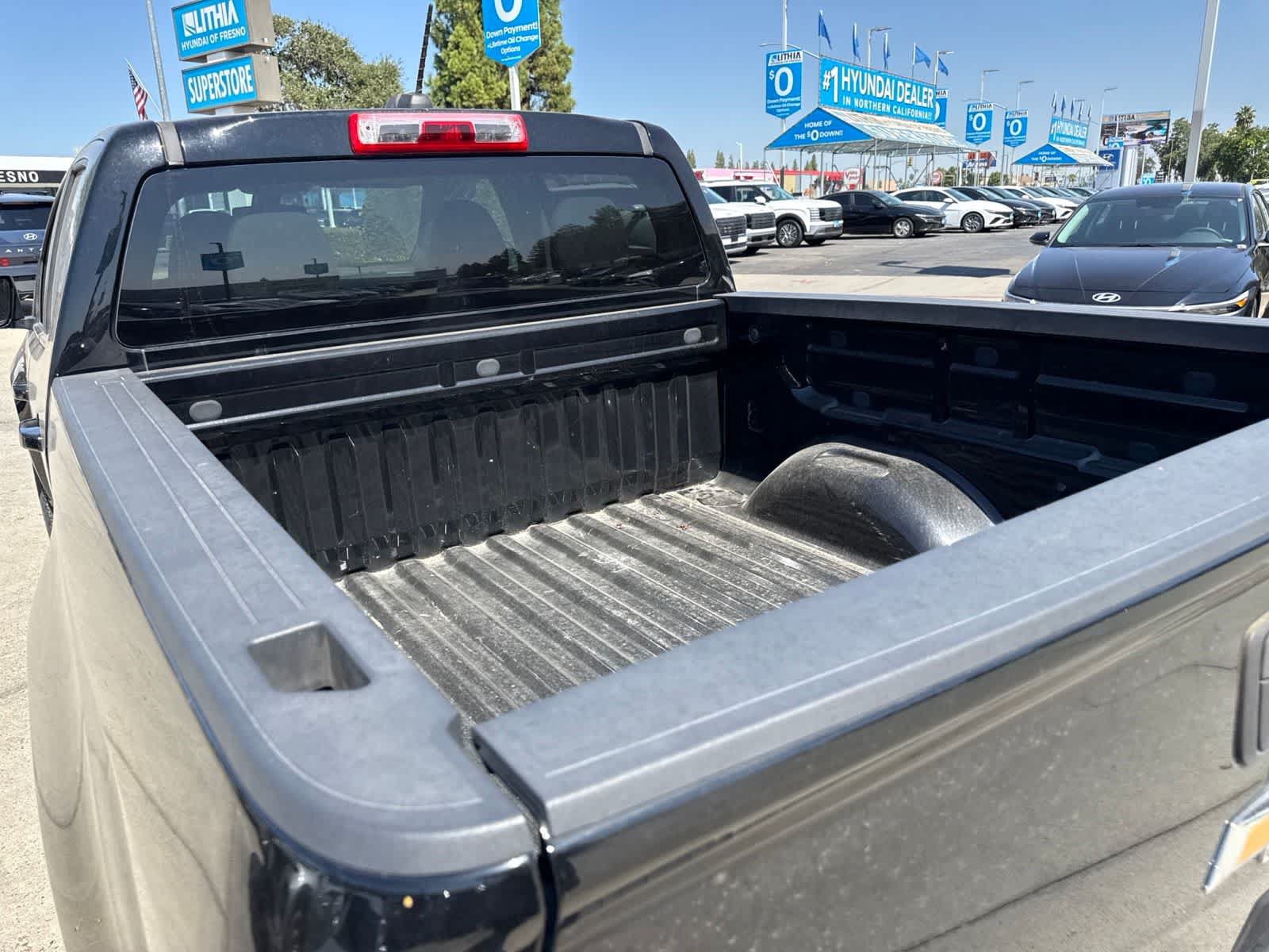 Used 2019 Chevrolet Colorado W/T w/ Custom Special Edition RWD image 16