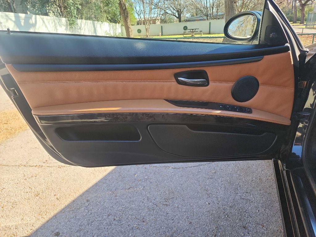 Used 2008 BMW 335i Convertible image 14