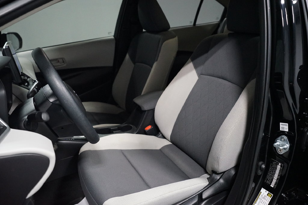 Certified 2025 Toyota Corolla LE FWD image 24