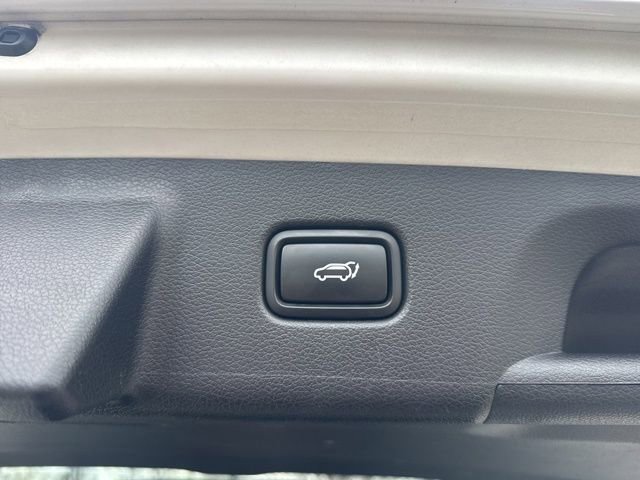 Used 2023 Hyundai Palisade SEL image 35