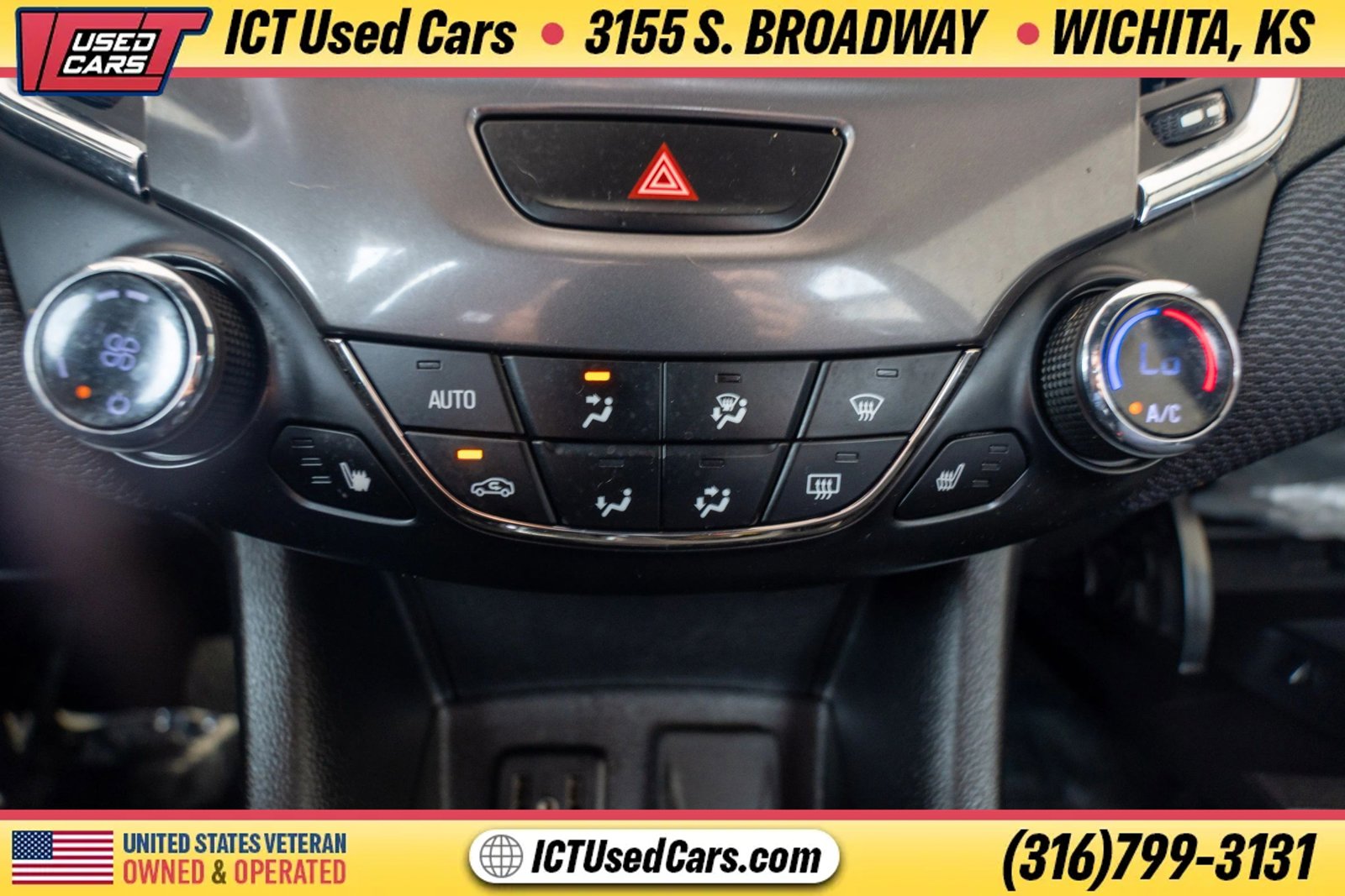 Used 2019 Chevrolet Cruze LT w/ Convenience Package FWD image 18
