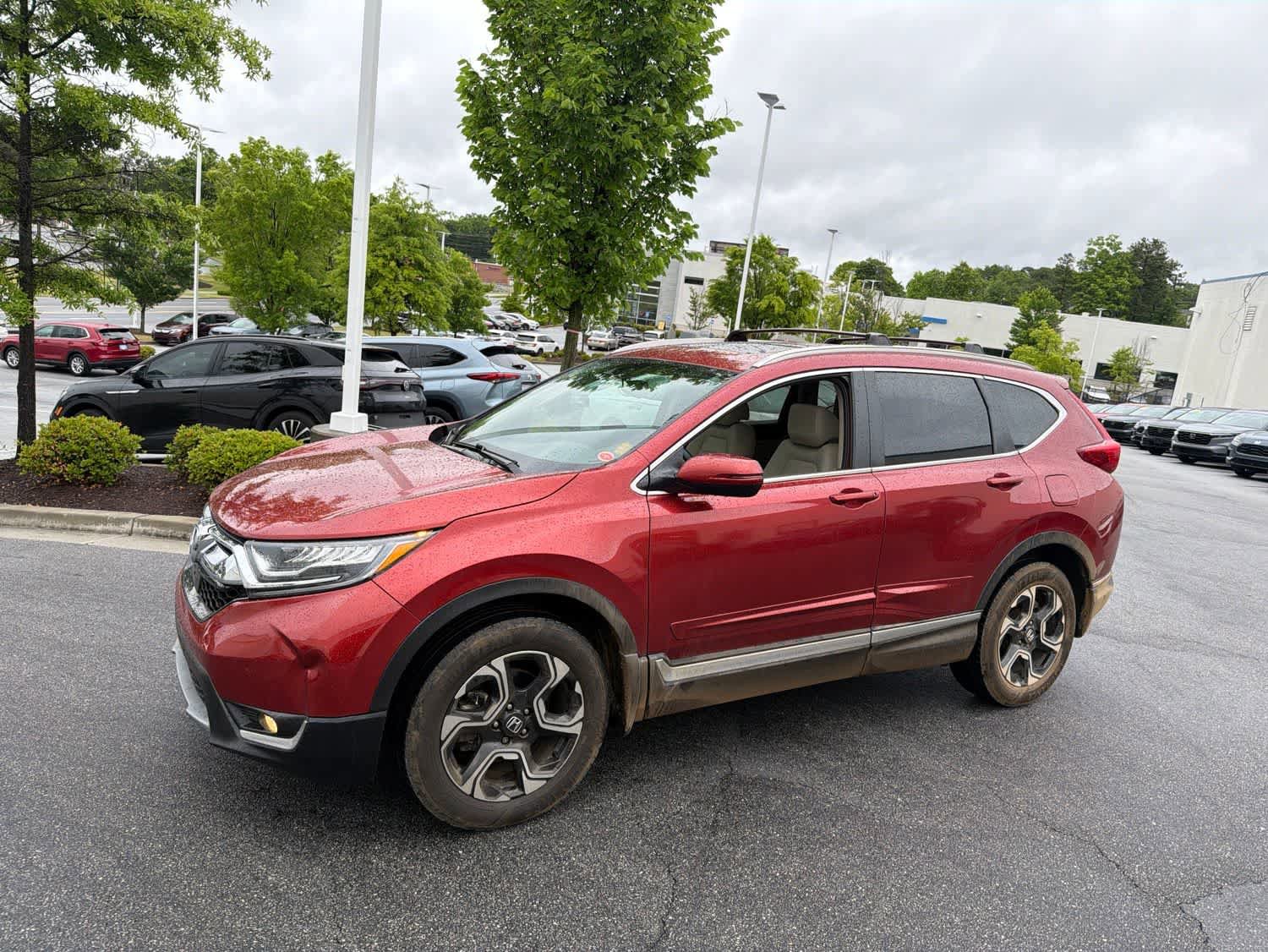 Used 2018 Honda CR-V Touring image 4